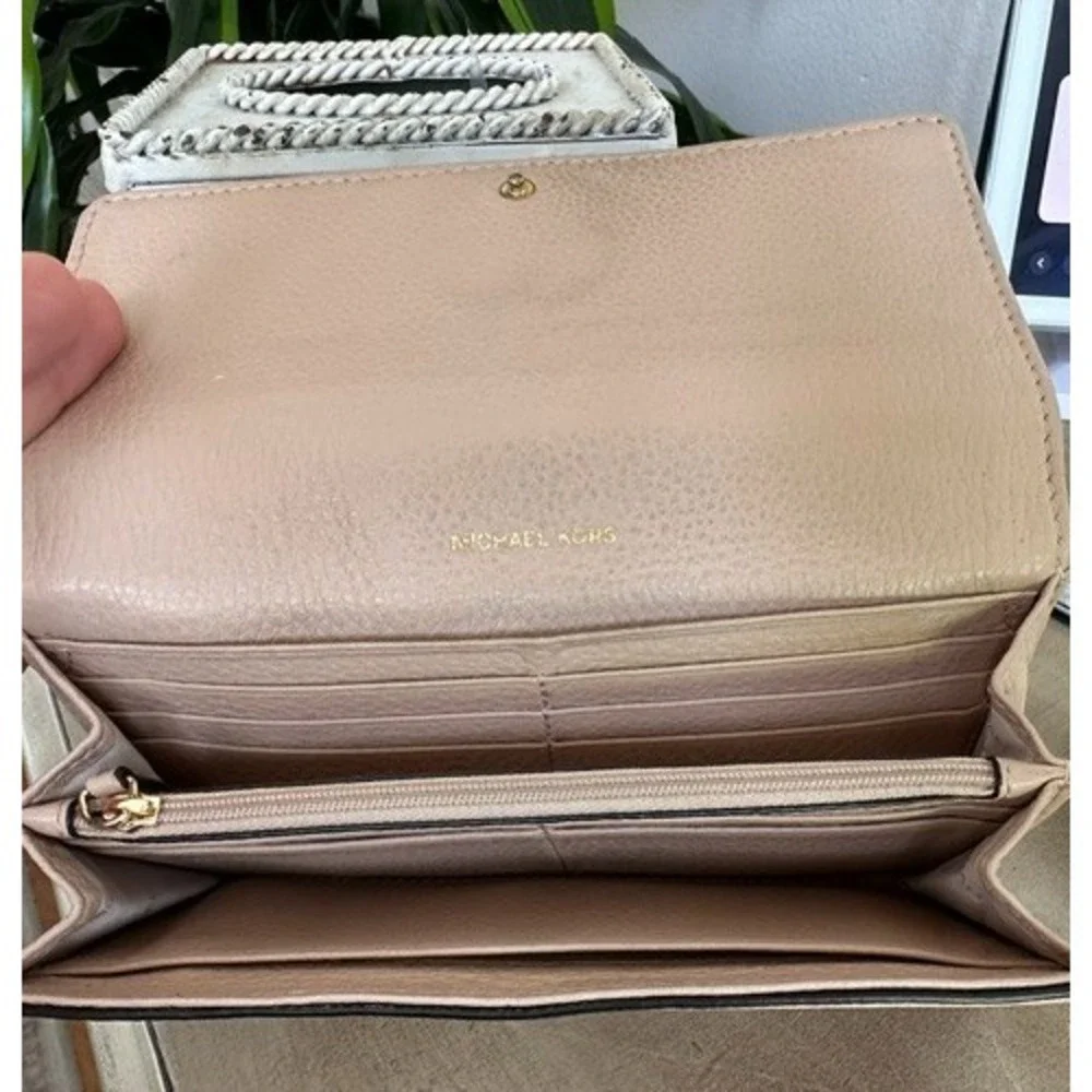 Michael Kors Fulton Flap Continental Light Tan Pebble Leather MK Wallet